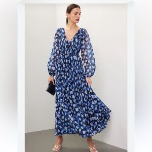 Monique Lhuillier $645 Melanie Long Sleeve Pleated Maxi Blue Floral Dress Size 4